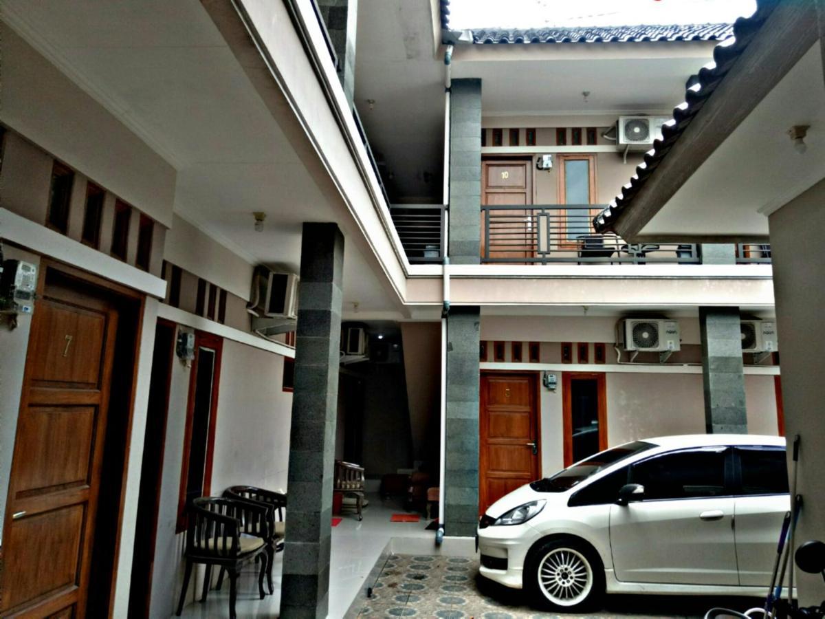 Wisma Andali Syariah Near Rsud Cideres Majalengka Esterno foto