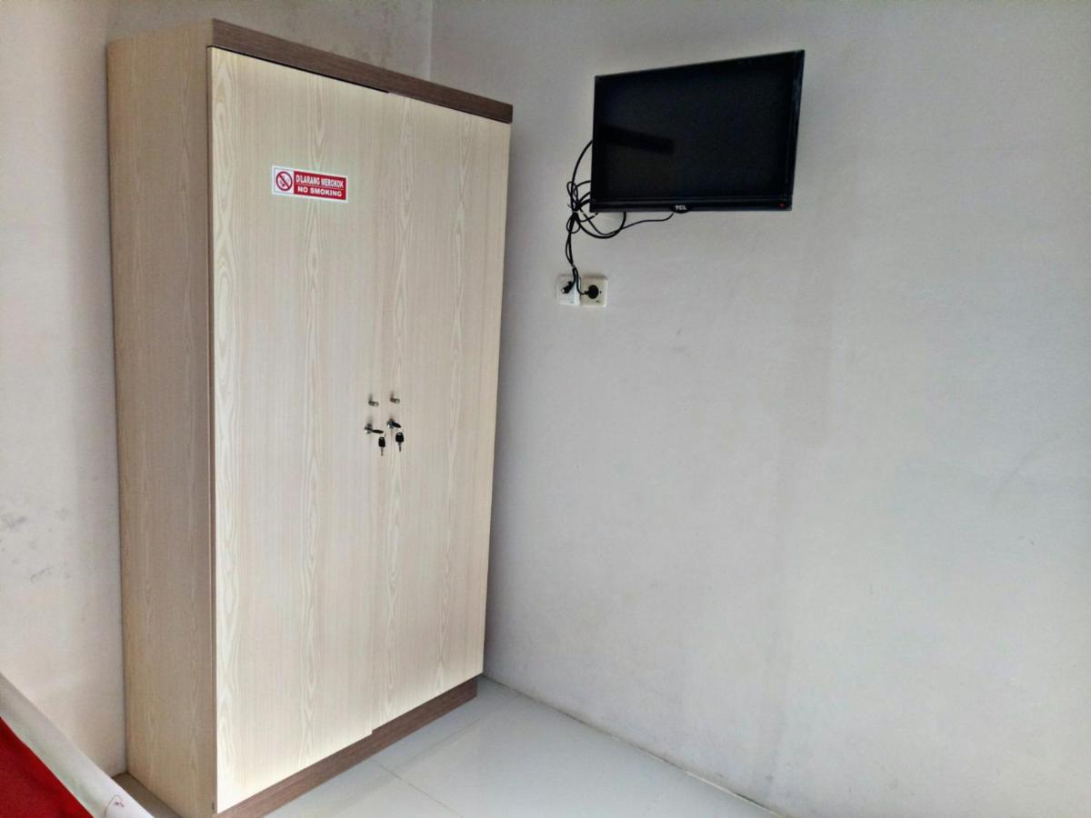 Wisma Andali Syariah Near Rsud Cideres Majalengka Esterno foto